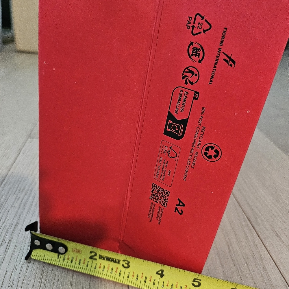 NEW Salvatore Ferragamo Red Luxury Gift Bag - Picture 5 of 5